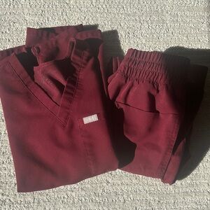 Figs Burgundy Scrub Set